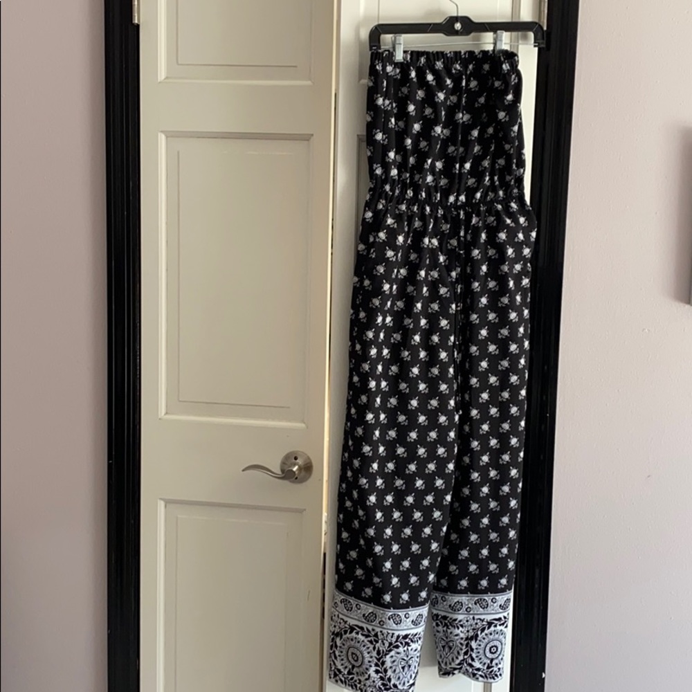 OOTD black and white flowered strapless jumpsuit